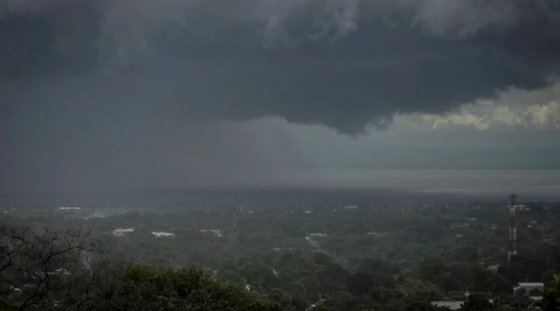 nueva onda tropical, lluvias, tormentas eléctricas, nicaragua, pronostico del clima