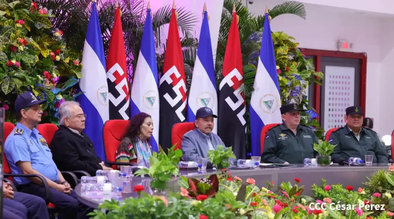 fuerza naval, ejercito de nicaragua, daniel ortega, rosario murillo, 44 aniversario,