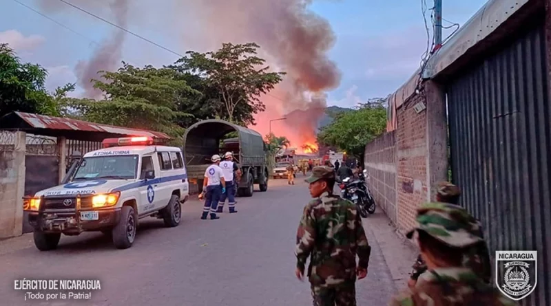 ejercito de nicaragua, incendio estructural, esteli, nicaragua, tabaco