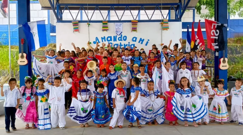 fiestas patrias, centro educativo barrilete de colores, mined, managua, folclore, nicaragua