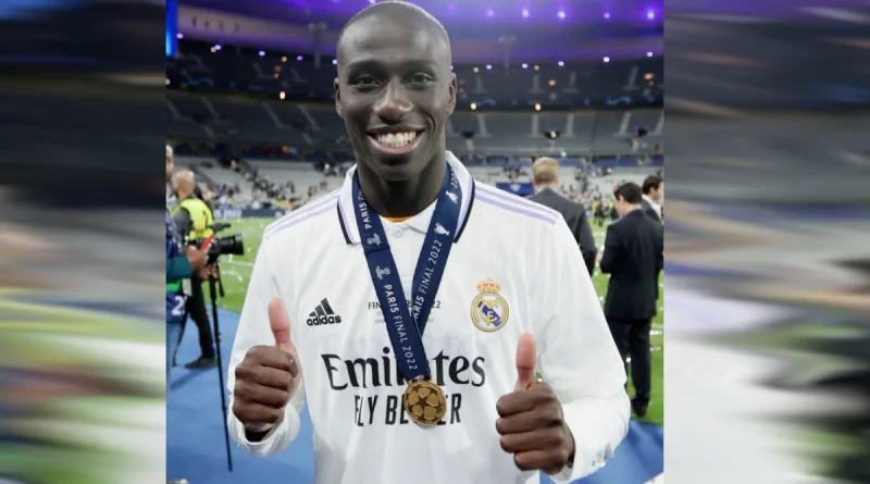 deportes, Ferland Mendy, Real Madrid, contrató, firma del contrato, deportes,