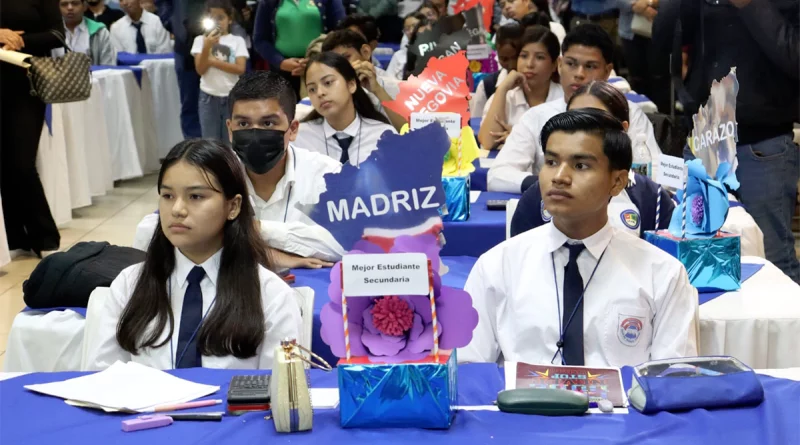 nicaragua, estudiantes de secundaria, mined, educacion, ministerio de educacion,