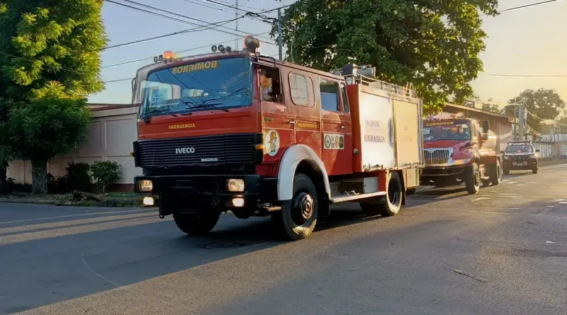 bomberos, camiones de bomberos, estacion de bomberos, bocana de paiwas, nicaragua, costa caribe,