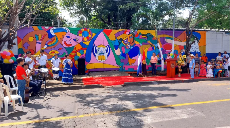 nicaragua, colegio 14 de septiembre, mural, arte, expresiones escolares,