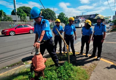 bomberos unidos, mercado oriental, hidrantes, seguridad, nicaragua, inspección,