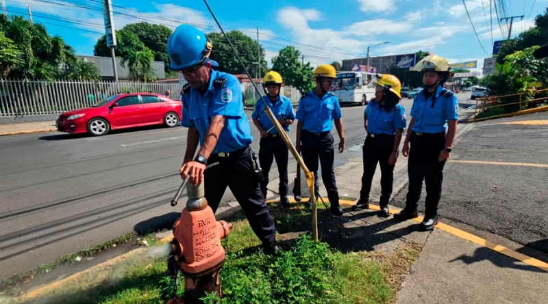 bomberos unidos, mercado oriental, hidrantes, seguridad, nicaragua, inspección,