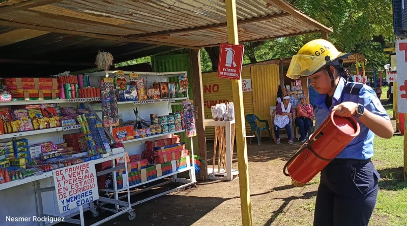 bomberos unidos, managua, venta de polvora, fiestas decembrinas