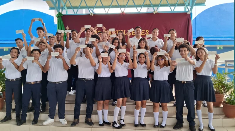 bono a bachilleres, mined, nicaragua, managua, colegio luxemburgo, estudiantes bacilleres