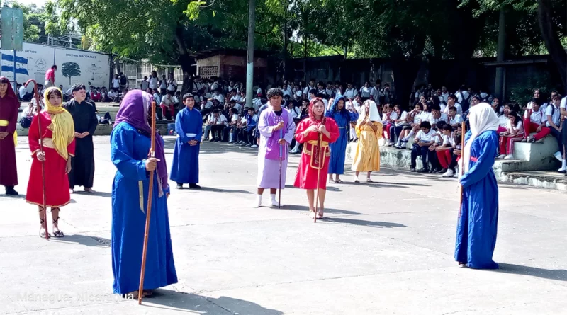 nicaragua,instituto gaspar garcia laviana, managua, navidad,