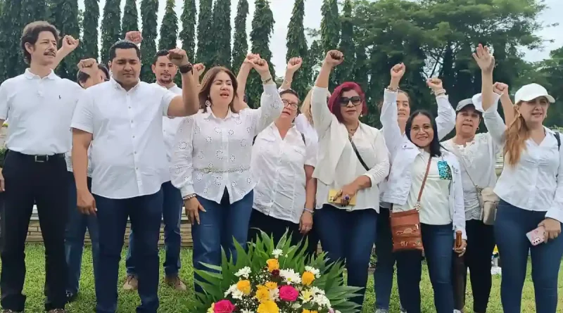 mined, cementerios, nicaragua, maestros ilustres, dia de los difuntos,