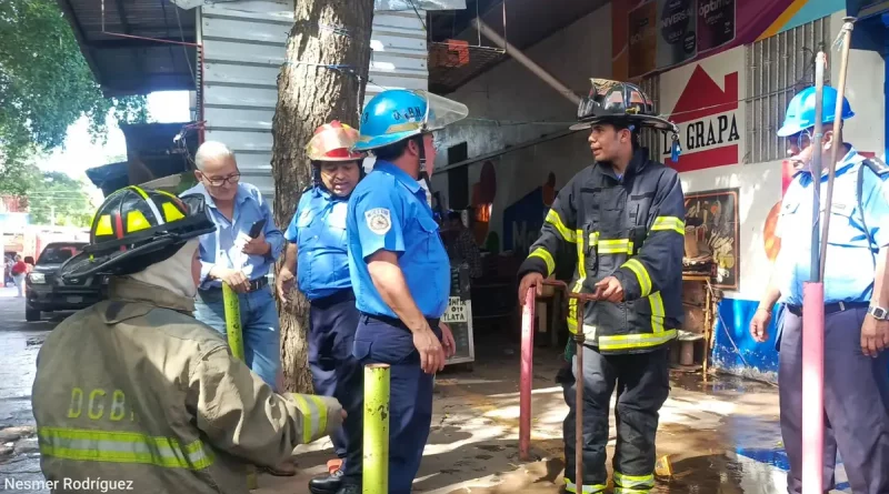 mercado israel lewites, bomberos unidos, seguridad en mercados, sistema electrico, extintores portatiles, prevencion de emergencias, distrito iii managua, productos quimicos, hidrantes, capacitacion en seguridad