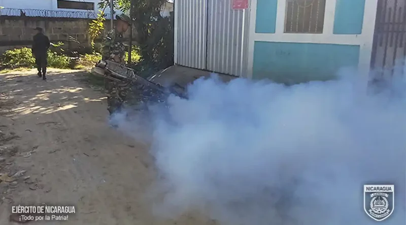 ejercito de nicaragua, jornada de fumigacion, dengue, municipios de madriz, municipios de esteli, fumigacion en nicaragua, criaderos de mosquitos, ministerio de salud, salud publica, enfermedades en nicaragua, trabajo del ejercito, comunidades de nicaragua, barrios en esteli, barrios en madriz, proteccion de la salud