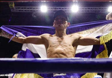 managua, nicaragua, felix alvarado, tobias reyes, navidad de campeones, federacion internacional de boxeo, fib, boxeo, peso mosca, angel ayala, lester espino, israel lopez, polideportivo alexis arguello, combate de boxeo, pugilismo, nocaut, deporte en nicaragua,