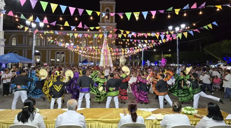 granada nicaragua, gran sultana, 500 años de granada, plaza de la independencia granada, pastel gigante granada, vigoron mas grande de nicaragua, desfile cultural granada, fortaleza la polvora, camerata bach granada, purisima concepcion granada, celebracion granada 500 años, cultura de granada nicaragua,