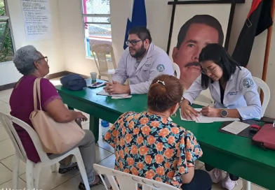 atención integral. gratuita, feria de salud, colonia máximo jerez, familias