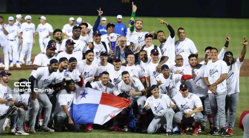 serie, Las Américas, beisbol, selección de Panamá, Selección de Nicaragua, jugadores, estadio, bandera, trofeo, campeones, corona,