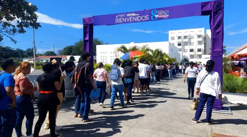 feria nacional de becas, becas universitarias 2025, ministerio de la juventud, minjuve, centro de convenciones olof palme, universidades privadas, educacion superior