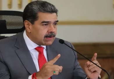 presidente, Nicolás Maduro, Venezuela, reforma constitucional, firmar, decreto, transformación, modelo nacional,