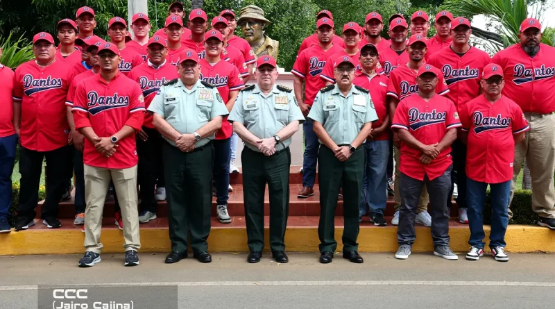 Pomares 2025, Campeonato Nacional de Béisbol, Dantos, uniforme, entrega, jugadores, maquina roja, junta directiva, comandante en jefe del ejército de Nicaragua General de ejército Julio César Avilés Castillo, Los Dantos,