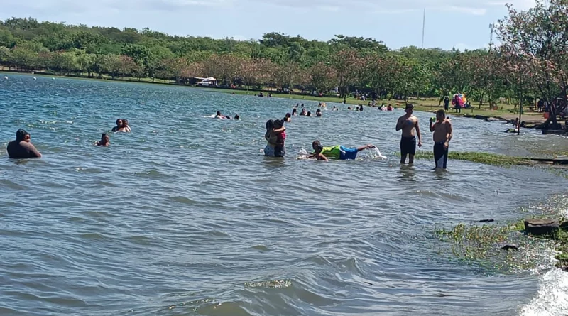 laguna de xiloa, managua, turismo nicaraguense, nicaragua, familias, domingo,