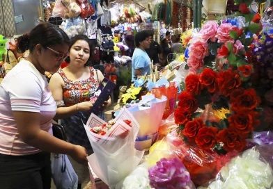 nicaragua, mercados de managua, comersiantes, celebracion, dia del amor y la amistad,