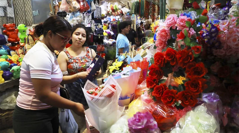 nicaragua, mercados de managua, comersiantes, celebracion, dia del amor y la amistad,