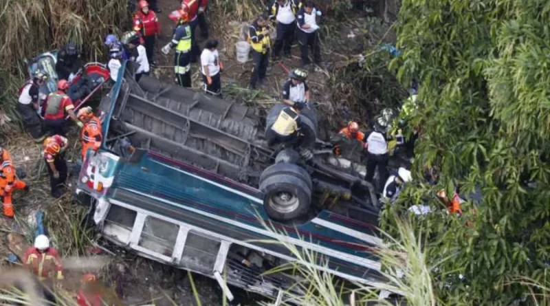 Guatemala, accidente vial, accidente de transito, puente Belice, muertos, fallecidos, tragedia, bus, autobus, luto nacional, Guatemala de luto,