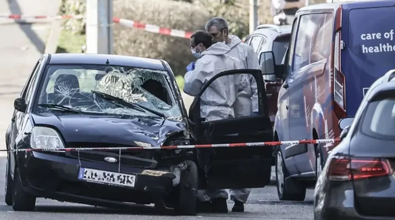 coche, vehículo, carro, atropella, atropello masivo, Alemania, muerto, Mannheim, heridos, embistió,