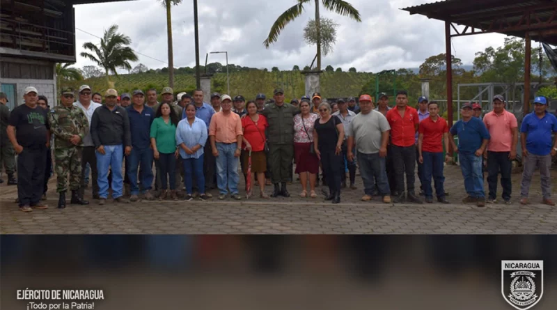 ejercito de nicaragua, productores, reunion, jinotega,