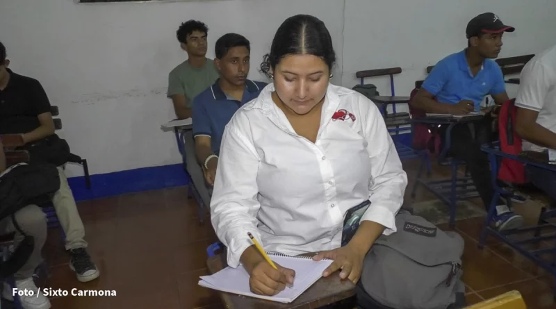 maría inés ruiz, rivas nicaragua, mujeres en la construcción, inatec gaspar garcía laviana, técnico en construcción civil, energía renovable, gobierno sandinista